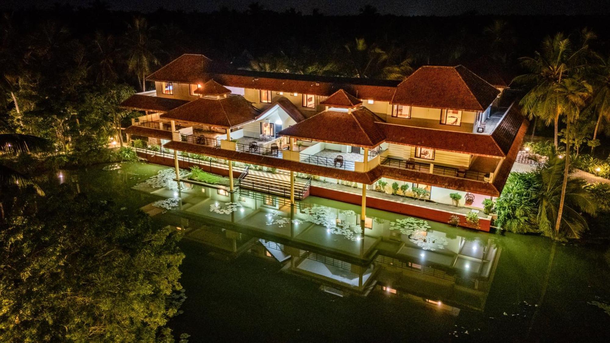 Sterling Palavelli Godavari Hotel Rāzole Exterior photo