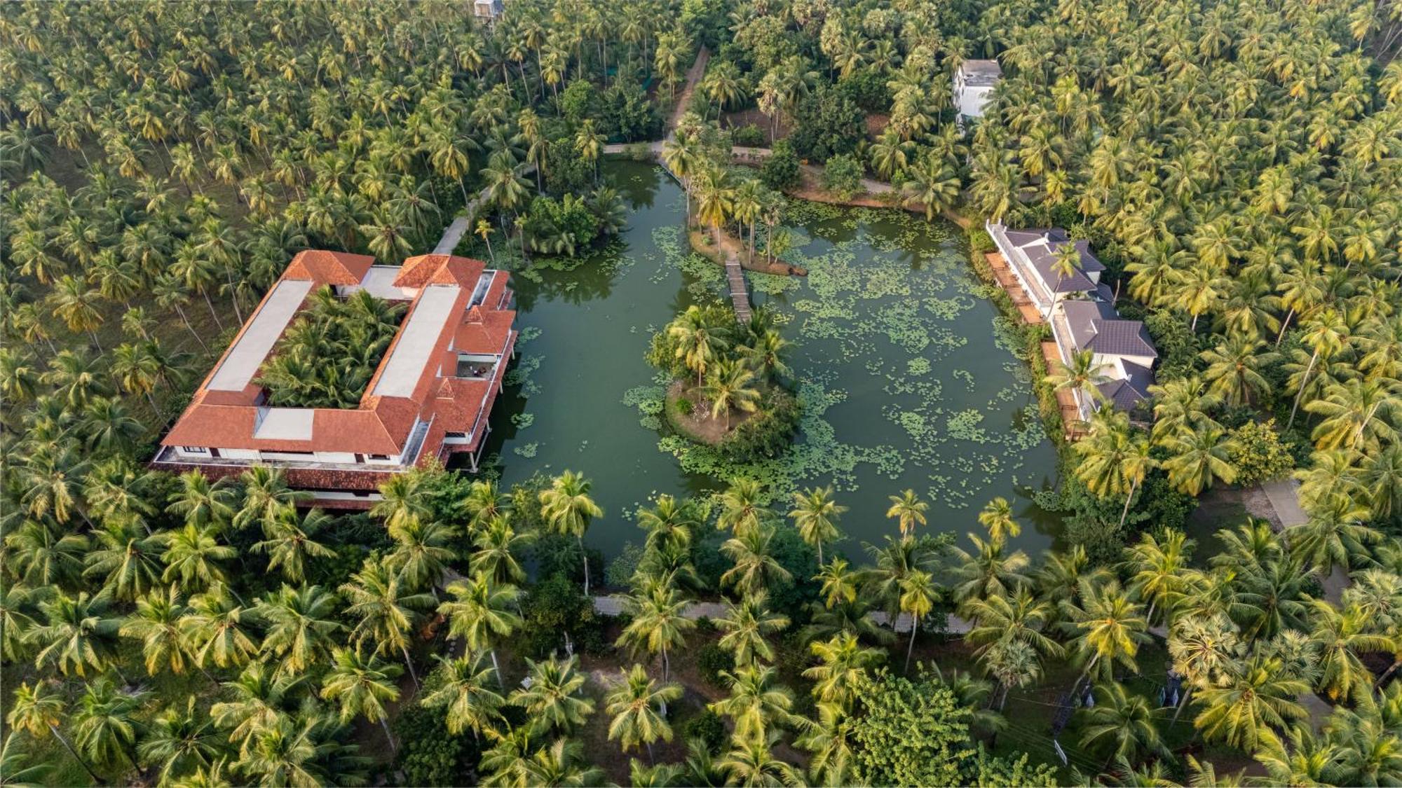 Sterling Palavelli Godavari Hotel Rāzole Exterior photo