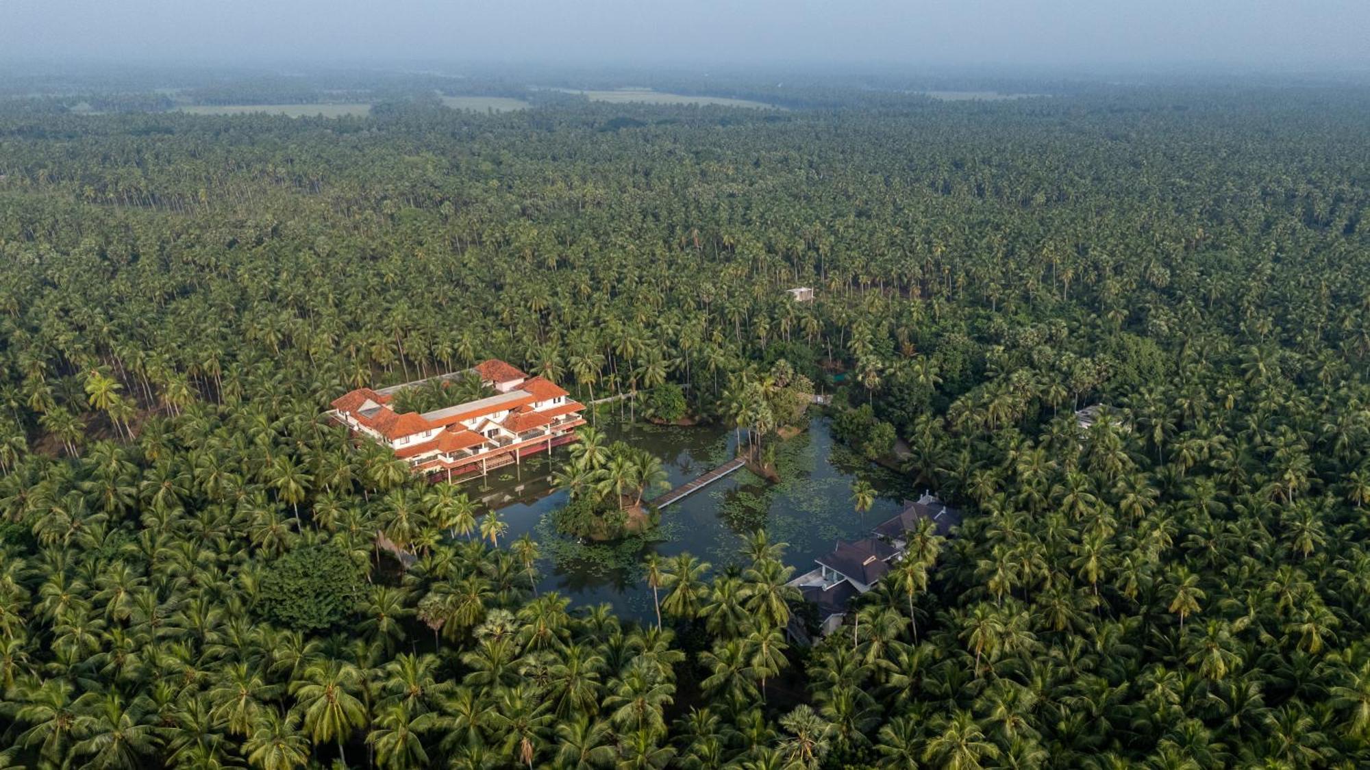 Sterling Palavelli Godavari Hotel Rāzole Exterior photo